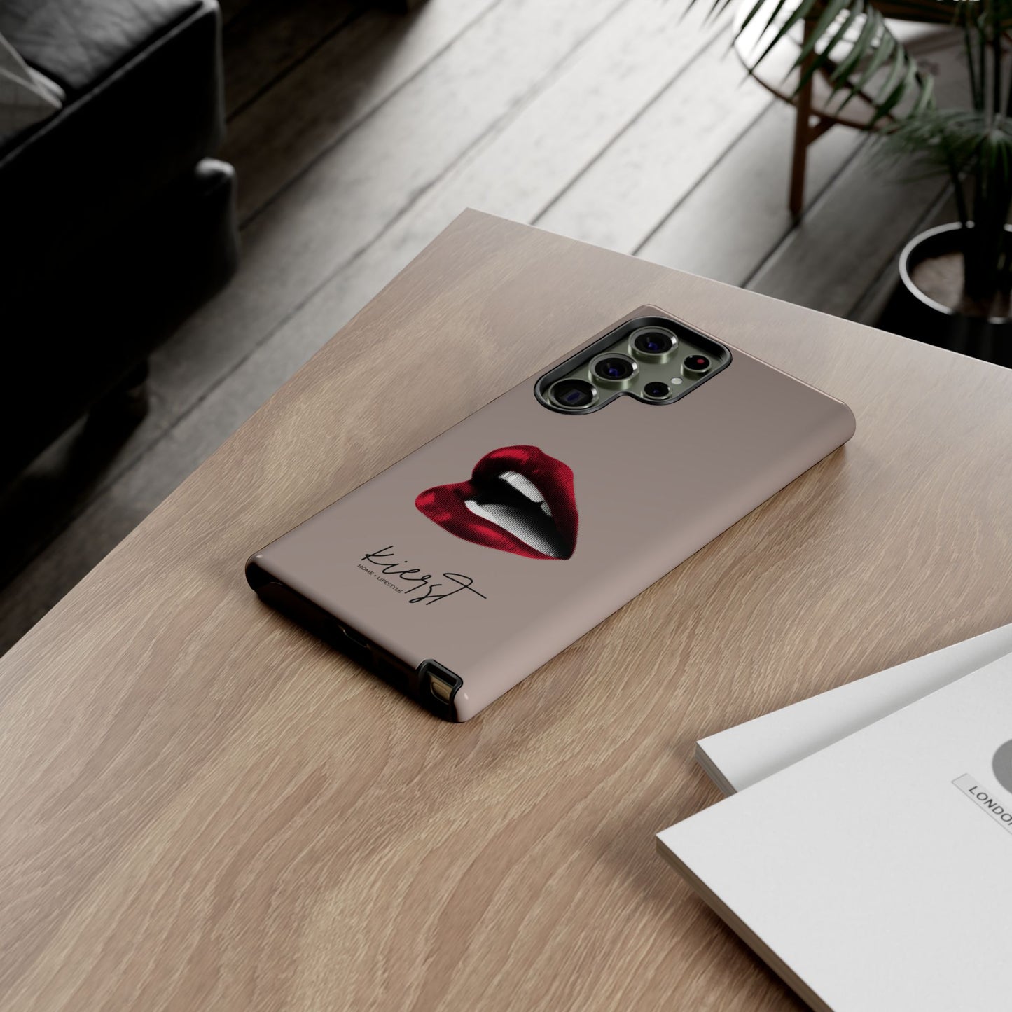 Retro Red Lips Samsung Galaxy Case | Pop Art, Luxe Feel