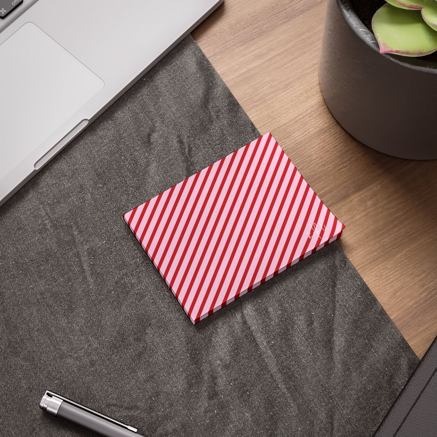 Holiday 25 Pink and Red Diagonal Striped Post-it® Note Pad