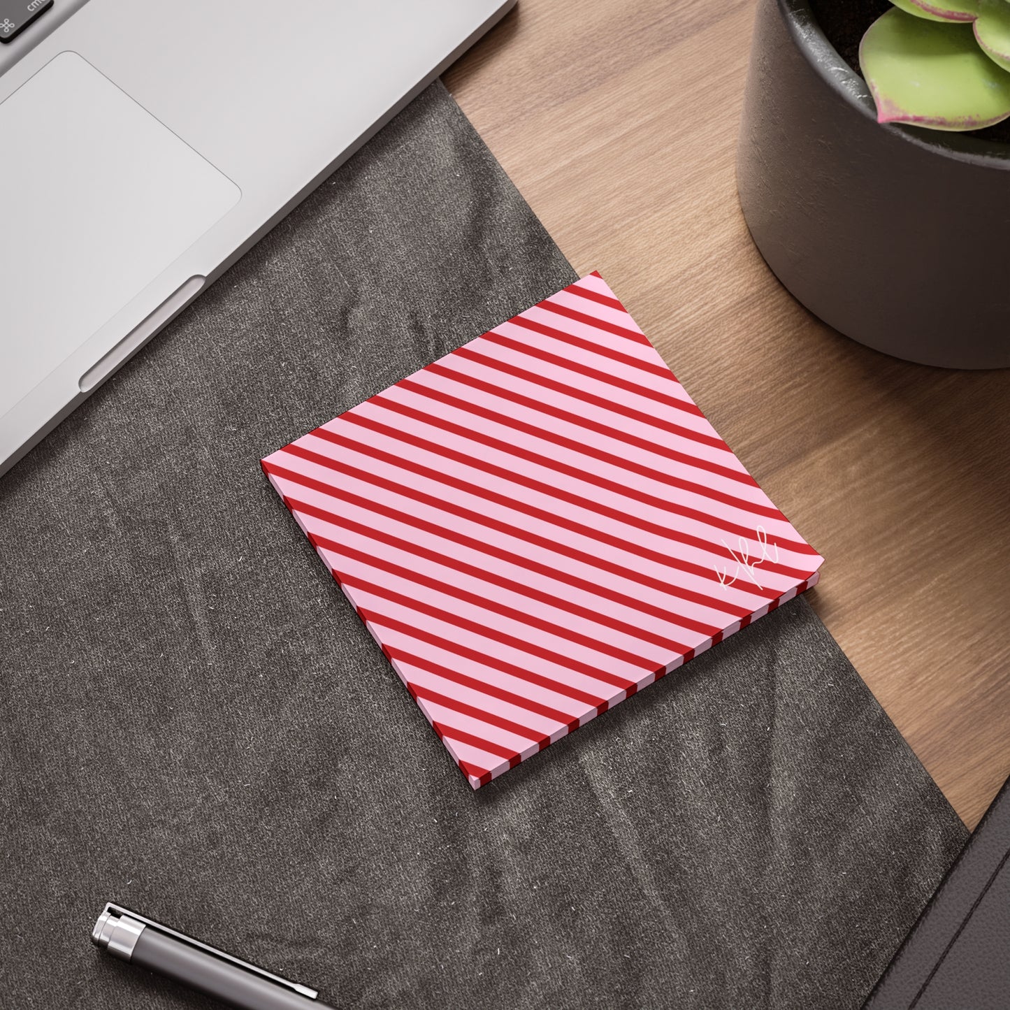 Holiday 25 Pink and Red Diagonal Striped Post-it® Note Pad