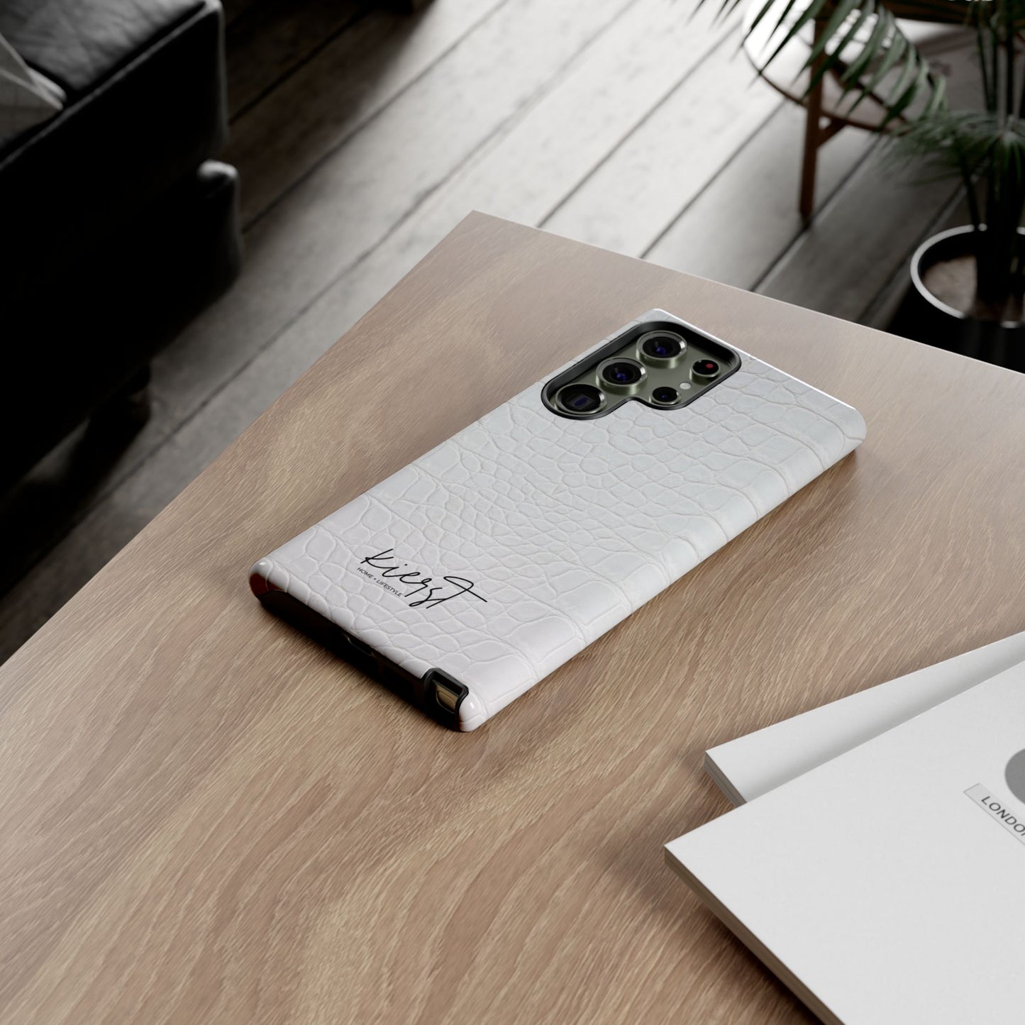 White Alligator Samsung Galaxy Case | Classic Texture Meets Modern Edge