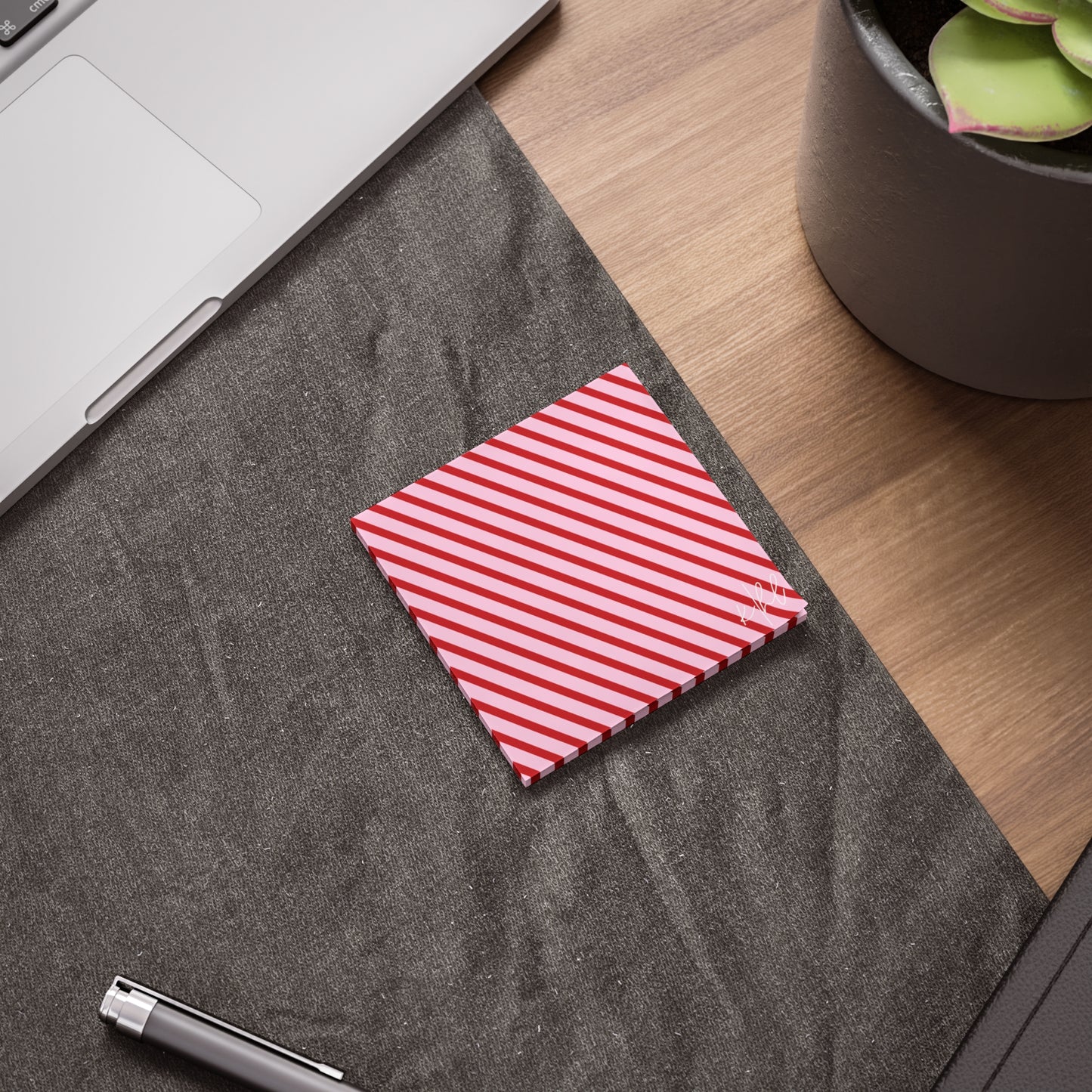 Holiday 25 Pink and Red Diagonal Striped Post-it® Note Pad