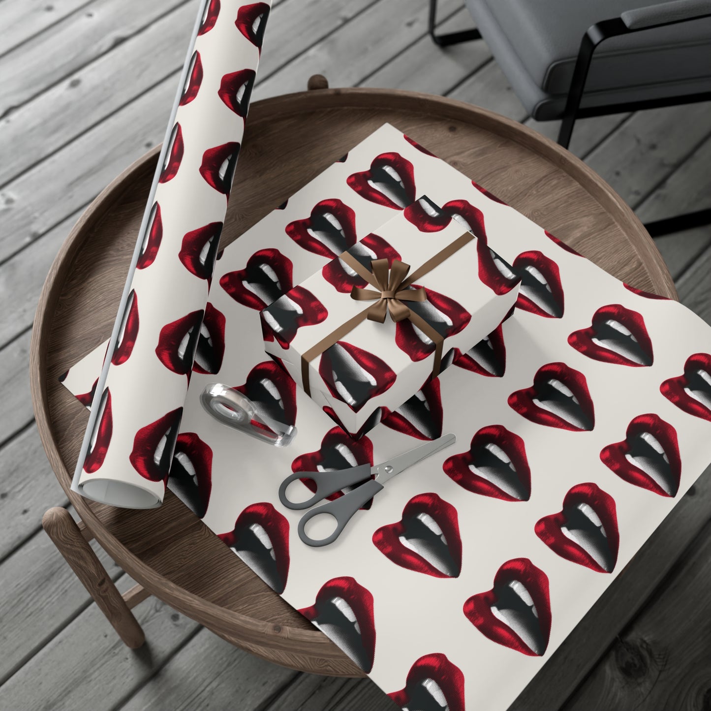 Vintage Red Lips Gift Wrapping Paper ā Glossy Pop Art Mouths on Bone Color