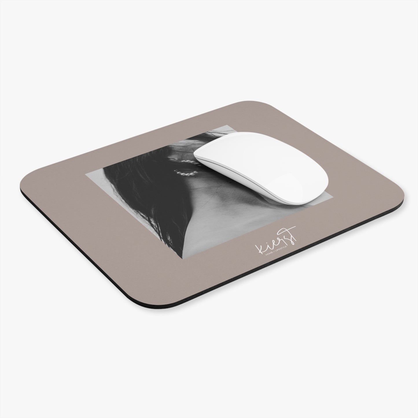 Black & White Fashion Portrait Mouse Pad – Minimalist Taupe Desk Accessory