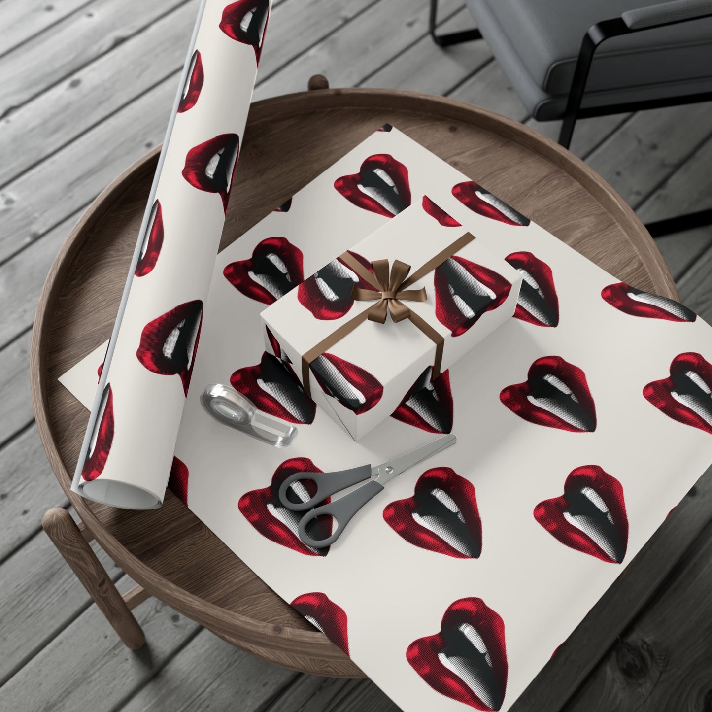 Vintage Red Lips Gift Wrapping Paper – Glossy Pop Art Mouths on Bone Color
