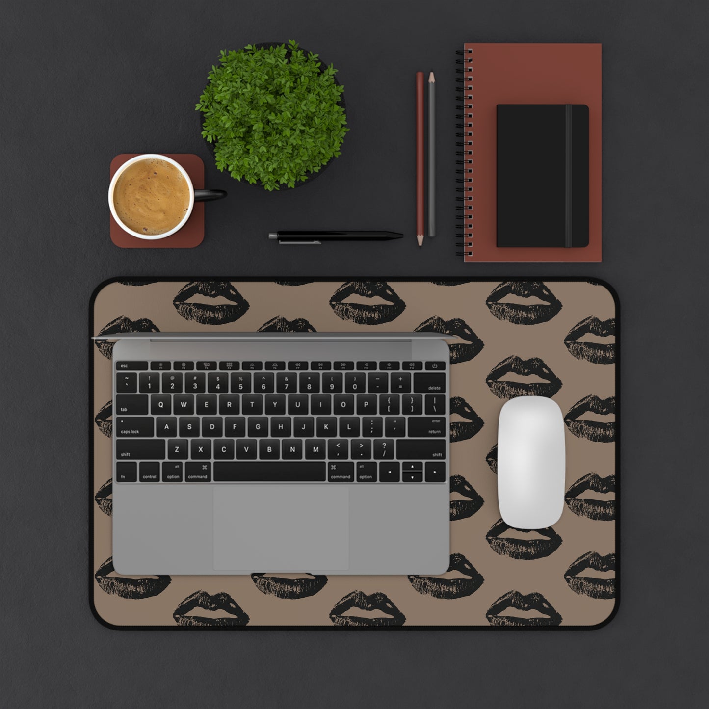 Black Lips on Mocha Desk Mat