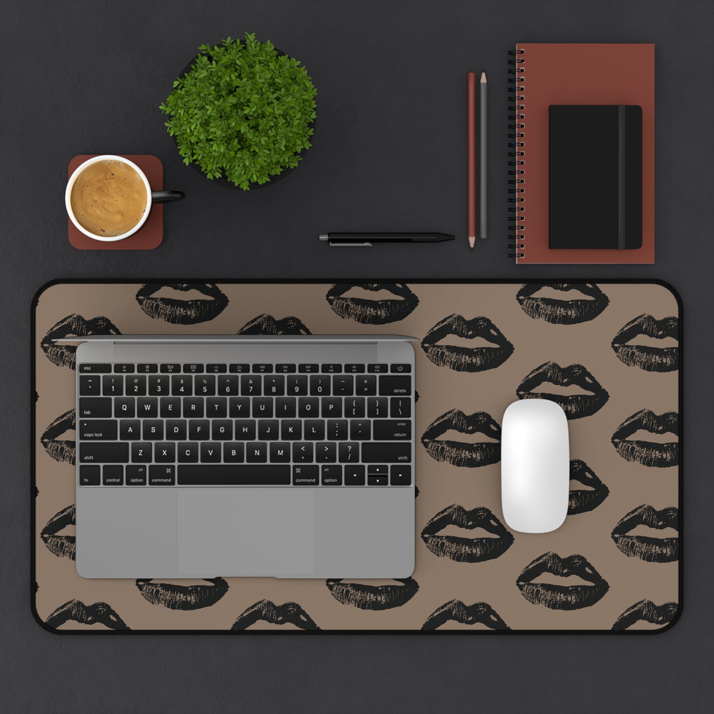 Black Lips on Mocha Desk Mat