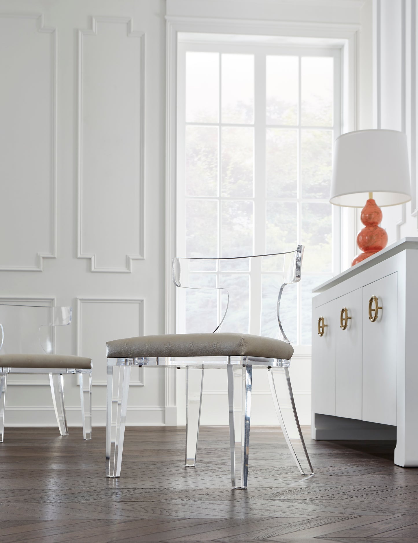 Duke Chair in Acrylic & Beige Linen