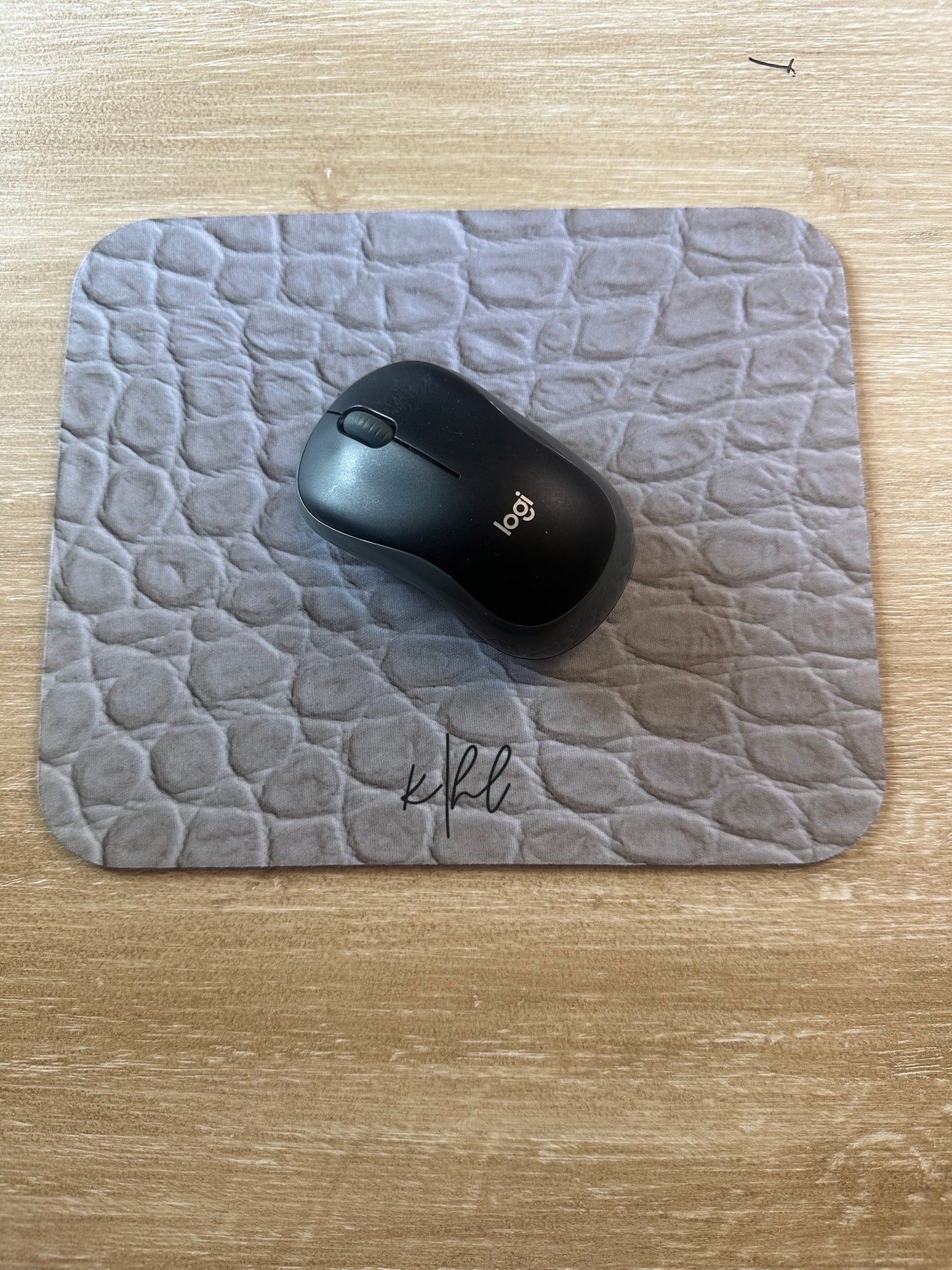 Cream Reptile Print Mouse Pad