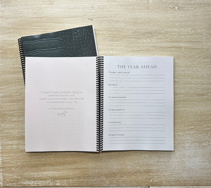 2027 Emerald Crocodile Lifestyle Planner