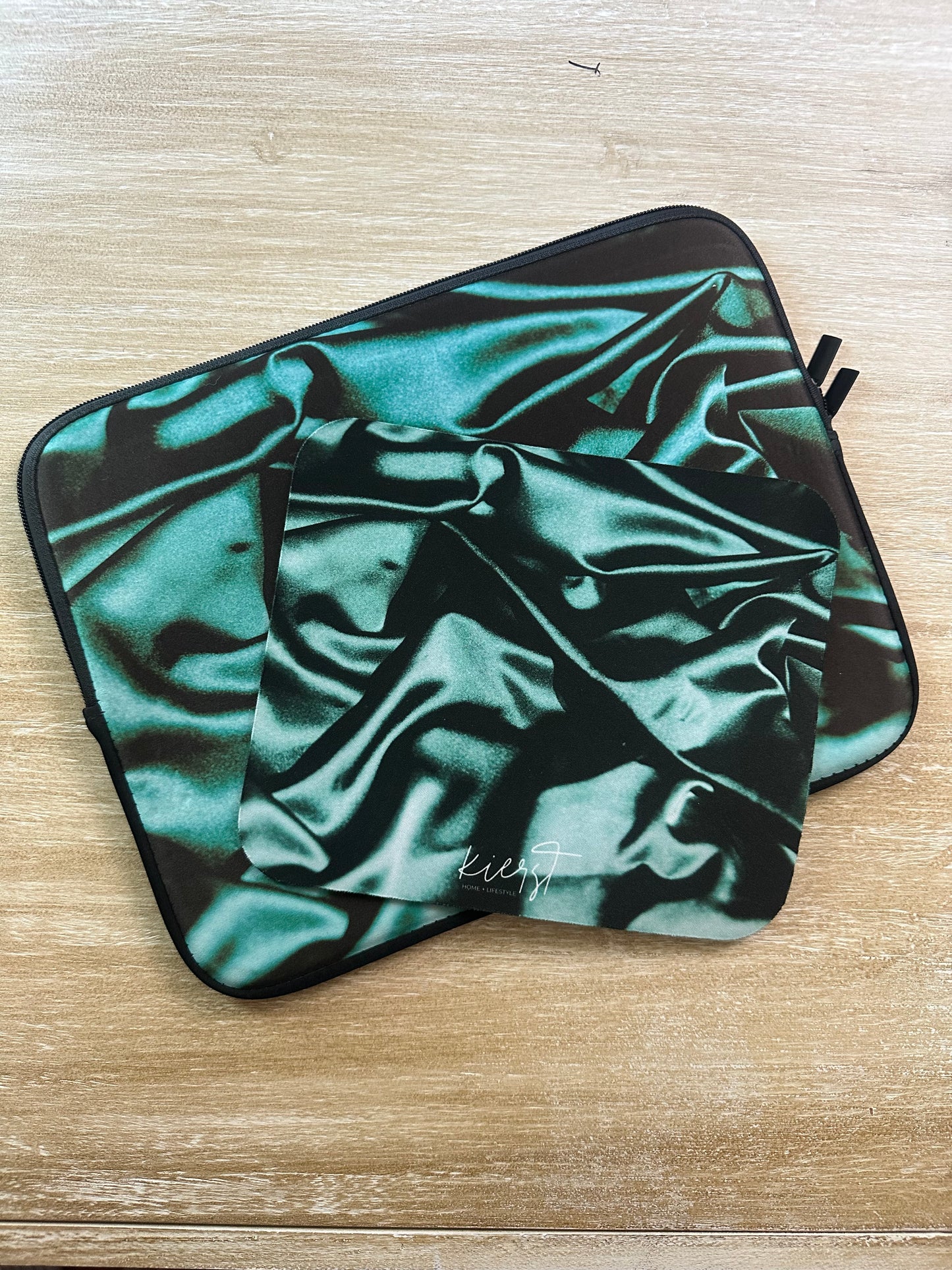 Emerald Silk Print Mouse Pad